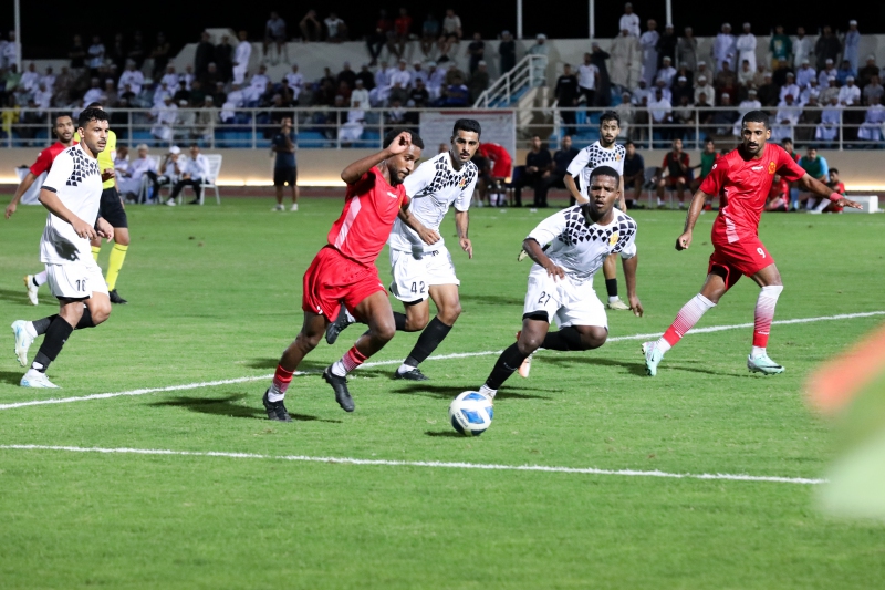 اليوم ..... انطلاق البطولة الكروية الرابعة عشرة لوحدات شؤون البلاط ...