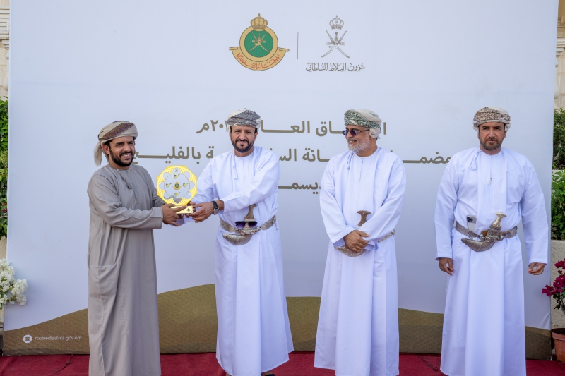 الهجانة السلطانية تختتم منافسات السباق العام 2025 للهجن بالفليج